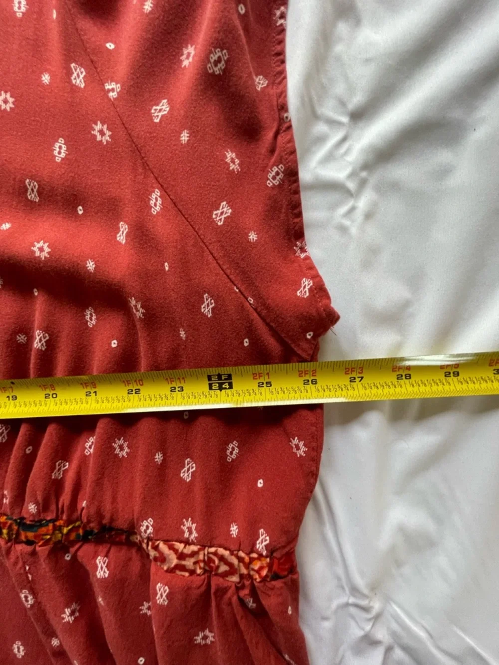 torrid Challis Border Skater Dress Red Abstract Trim V-Neck Mini Dress Size 4X - Picture 12 of 13